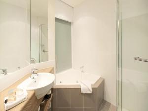The Waves Apartments - On-Site Facilities