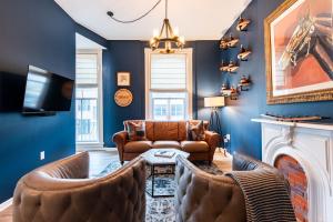 The Woodford Hotel - Booking Details