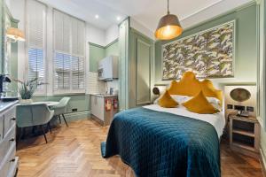 Vancouver Hotel and Studios - Exceptional Guest Ratings