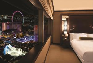 Vdara Hotel & Spa at ARIA Las Vegas - Nearby Attractions and Activities