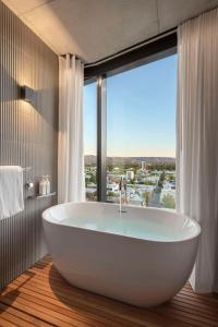 Vibe Hotel Adelaide - Dining and Culinary Options