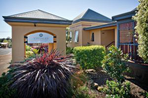Vintages Accommodation - Policies and Booking Information