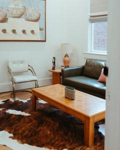 Warner Hotel - Booking Details