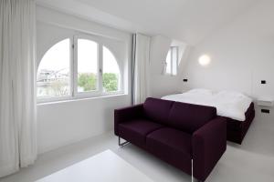 Zenden Hotel Maastricht - Check-in and House Rules