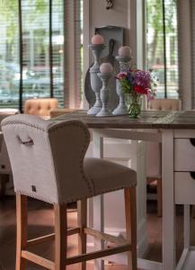 Zenzez Hotel & Lounge - Nearby Attractions