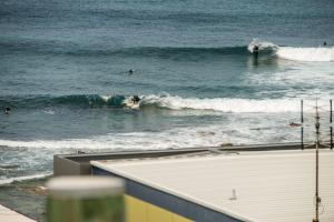 Accommodation Newcastle Beach - Parking and Key-less Entry