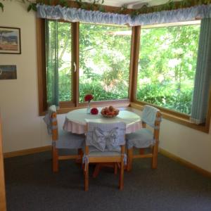 Adelaide Hills B&B Accommodation - Outdoor Spaces and Entertainment