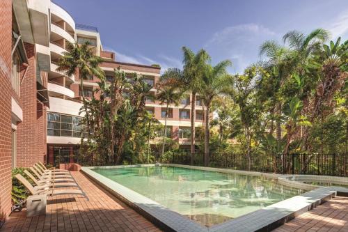 Adina Apartment Hotel Sydney Surry Hills - Payment Methods and Fees