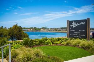 Albacore Apartments - Policies and Services