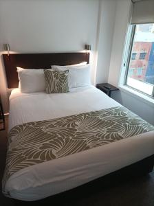 Alto Hotel On Bourke - Accessibility and Location