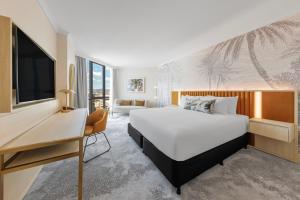 Amora Hotel Brisbane - Policies and Booking