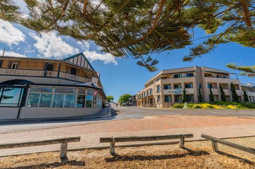 Aurora Ozone Hotel Kangaroo Island - Frequently Asked Questions