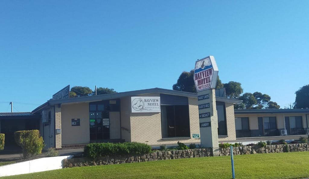 Bayview Motel Review