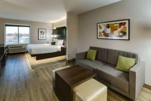 Best Western Plus Riata Hotel - Guest Reviews Snapshot