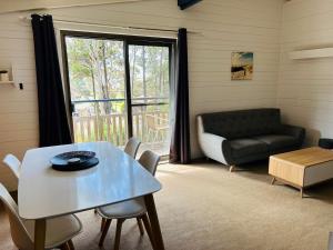 Bicheno by the Bay - Check-in, Check-out, and Policies