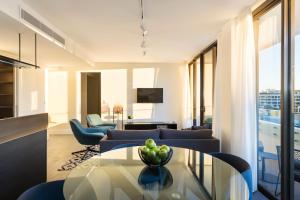 Botanik Apartment Hotel - Location and Accessibility