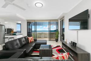 Cairns Luxury Seafront Apartment - Nearby Attractions