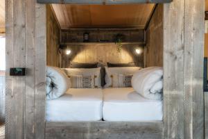 Castlemaine Gardens Luxury Safari Tents - Getting Here