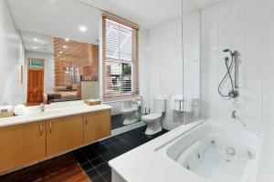 Caves House Hotel & Apartments Yallingup - Activities and Nearby Attractions