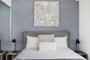 Chevron Renaissance 2 Bed Apartment by Vaun - Nearby Attractions