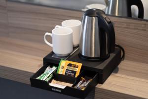 City Sleeper at Royal National Hotel - Transportation Options