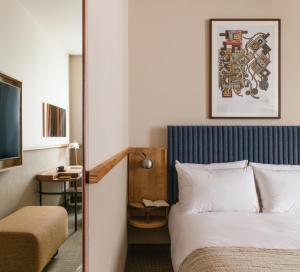 Club Quarters Hotel London City, London - Room Features