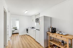 Coastal Scarborough Beach Gem Sleeps4! - Exceptional Reviews