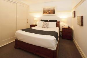 Cobb & Co Court Boutique Hotel - Guest Reviews and Ratings