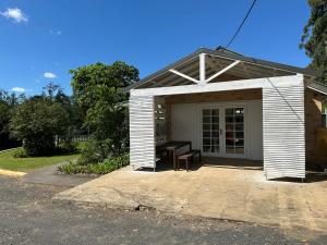 Colins Garden - Check-in and Check-out