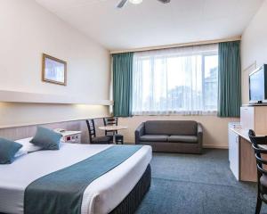 Comfort Inn Regal Park - Hotel Policies