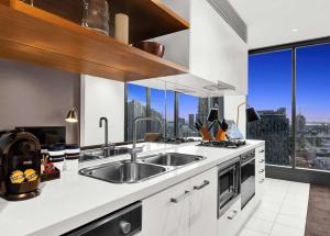 Corporate Keys - Freshwater Place - Nearby Attractions and Facilities