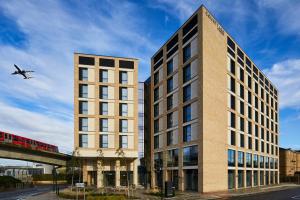 Courtyard by Marriott London City Airport - General Amenities and Services