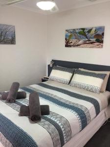 Crown Apartments - Guest Ratings and Reviews