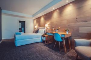 Crown Hotel Surry Hills - Check-in and Check-out