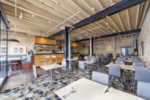 Customs House Hotel - Accessibility and Restrictions