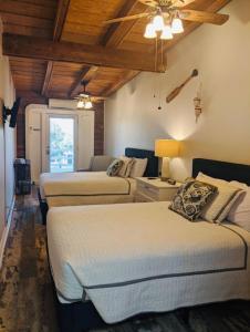 Darien Dockside Inn - Check-in and Policies