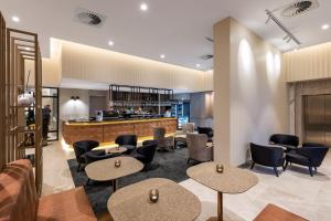 Deco Hotel Canberra - Review Highlights