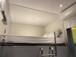 Diamond Capsule Hotel Amsterdam South - Dining and Beverages