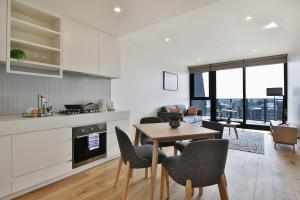 Domi Serviced Apartments - Location and Accessibility