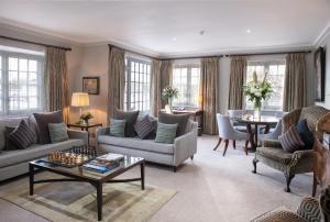 Dukes London - Highlights and Noteworthy Features