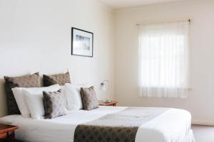 Dunkeld Studio Accommodation - Policies and Check-in/Out
