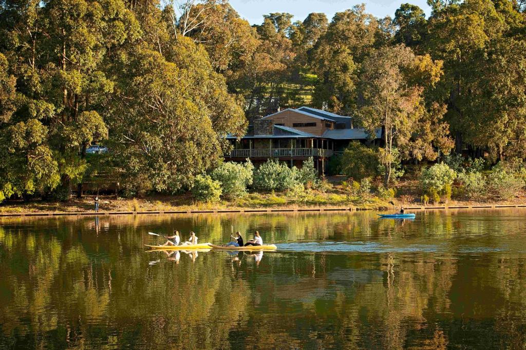 Evedon Lakeside Retreat - Policies and Booking Details