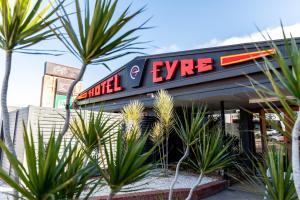 Eyre Hotel - Location and Accessibility