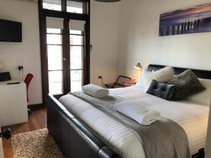 Fairway Manor Accomodation - Surrounding Area