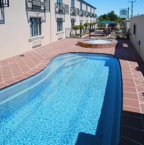 Gateway on Monash - Hotel Policies and Deposits