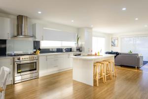 Georges Bay Apartments - Child Policy