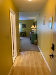 Grand Lake Hotel - Guest Reviews and Ratings