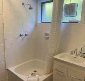 Grosvenor Court Apartments - Family-Friendly Features