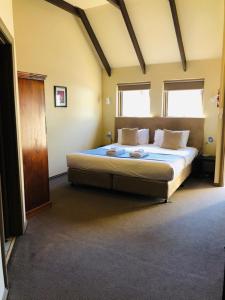 Hahndorf Motel - Reception and Arrival