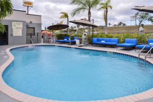 Hampton Inn Vero Beach Outlets - Booking and Nearby Attractions